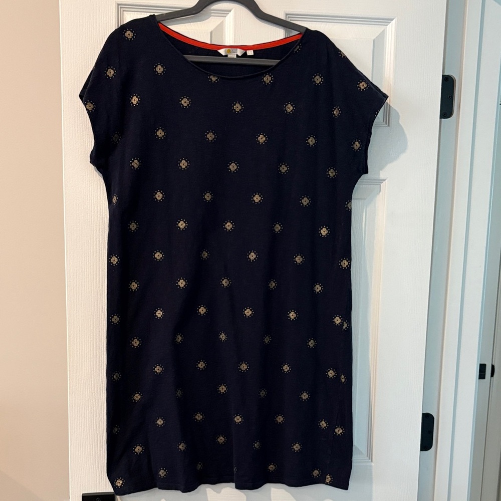 Boden Short Sleeve Navy Dress with Gold Pattern